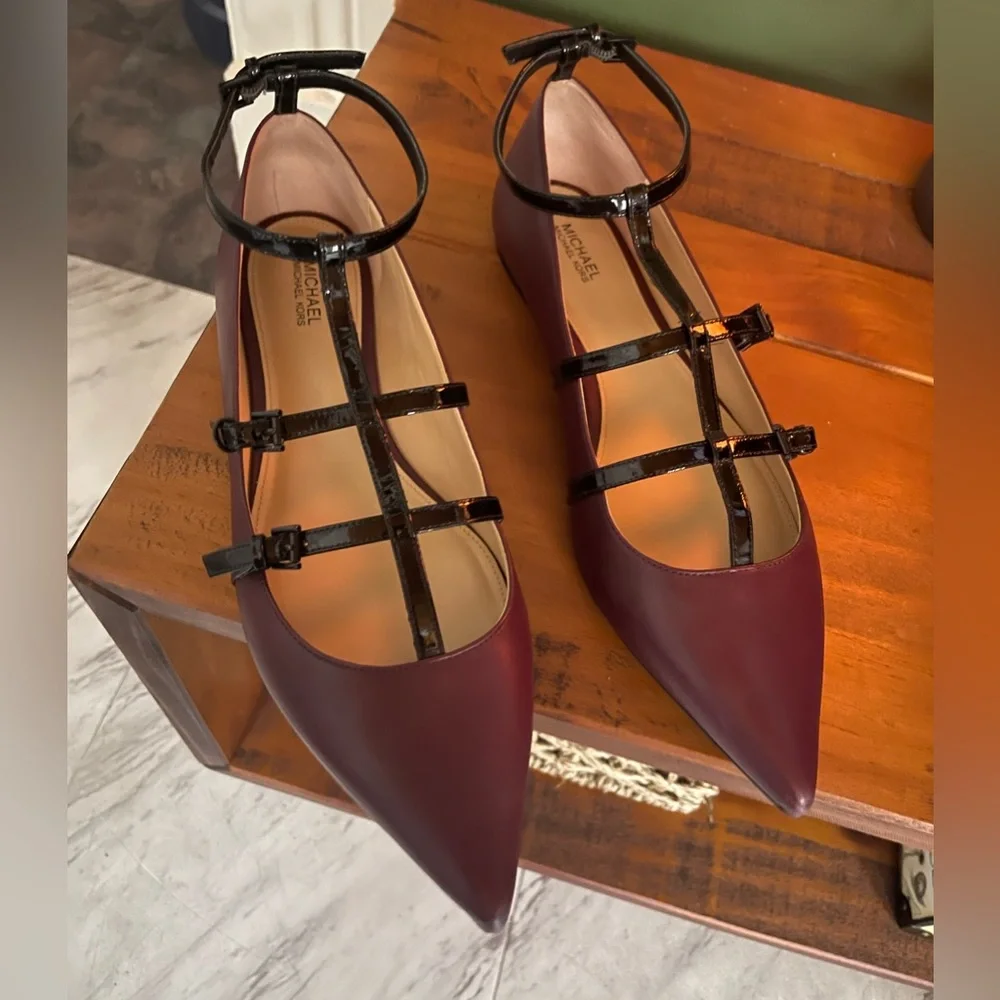 Michael Kors Marta Flats - Picture 1 of 4